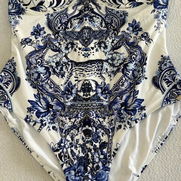 Camilla Soft Cup Underwire One Piece
Glaze And Graze, Large, $429 - Picture 11 of 17